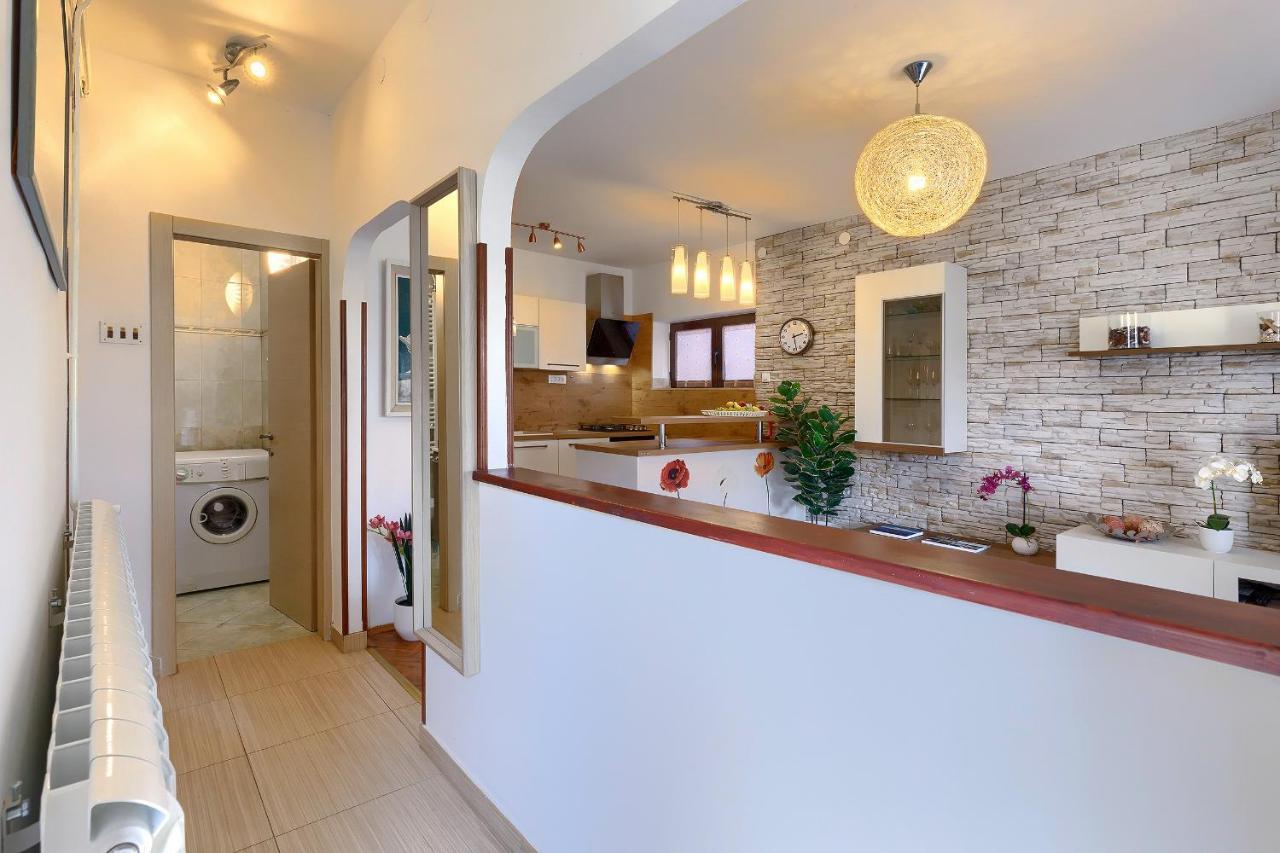 Stylish Flats With Two Bedrooms In Premantura Exterior foto
