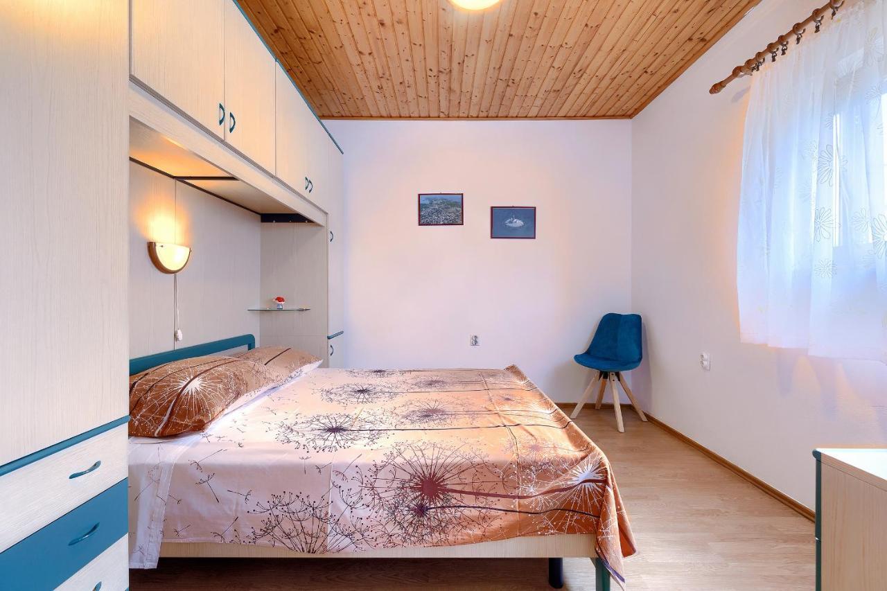 Stylish Flats With Two Bedrooms In Premantura Exterior foto