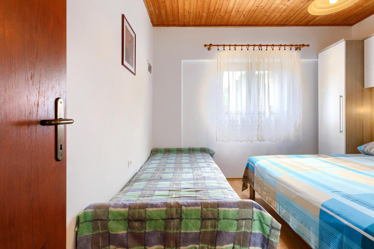 Stylish Flats With Two Bedrooms In Premantura Exterior foto