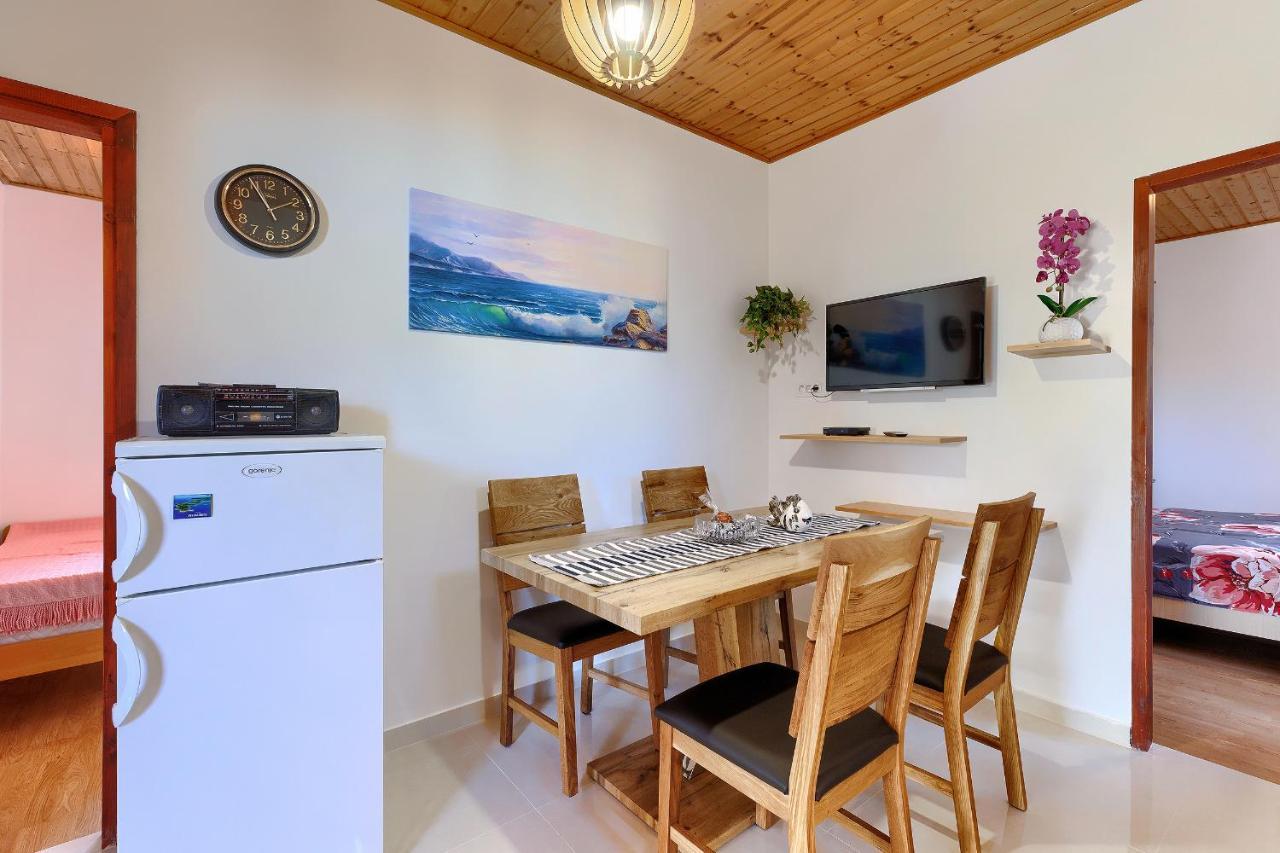 Stylish Flats With Two Bedrooms In Premantura Exterior foto